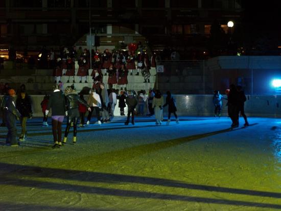 Carnaval Disco-Glace Crans-Montana 03.2011