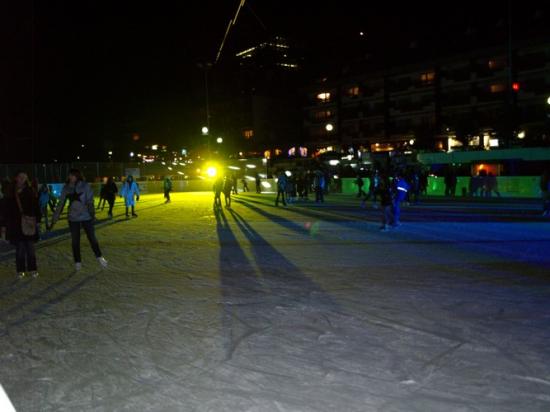 Carnaval Disco-Glace Crans-Montana 03.2011