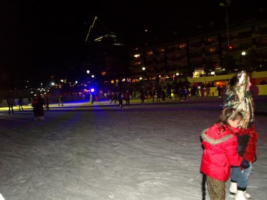 Carnaval Disco-Glace Crans-Montana 03.2011