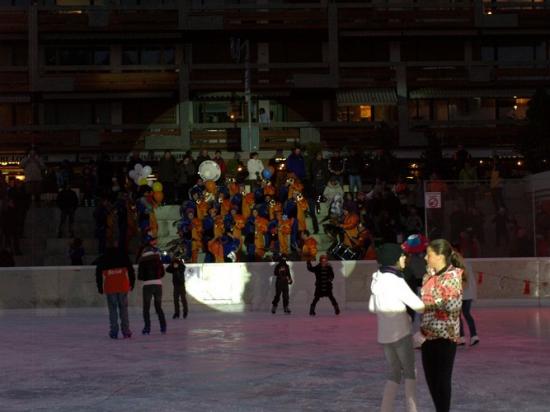 Carnaval Disco-Glace Crans-Montana 03.2011