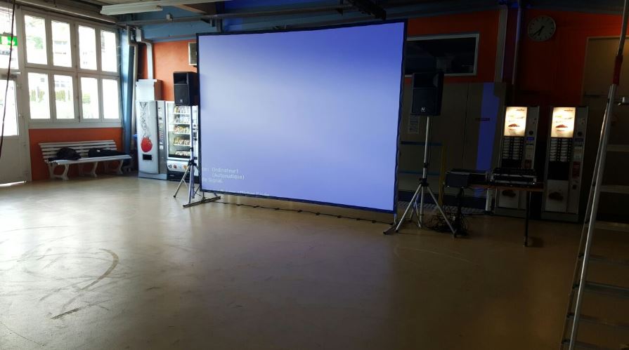 Projection écran géant 